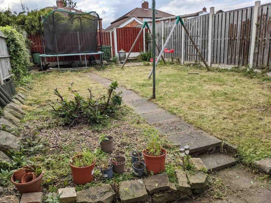 Hidden Gem !Stunning 3 Bedroom Home In Sheffield Handsworth Екстер'єр фото